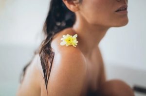 Connection of heart and beauty 